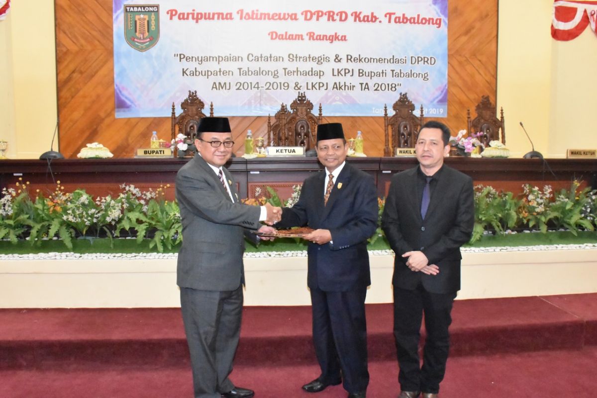 Dewan Tabalong sampaikan rekomendasi LKPj 2018