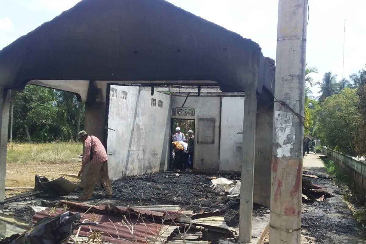 Satu rumah warga di Langkat musnah terbakar
