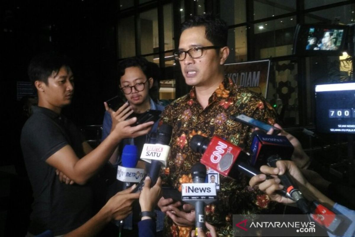 KPK amankan 7 orang di Jakarta