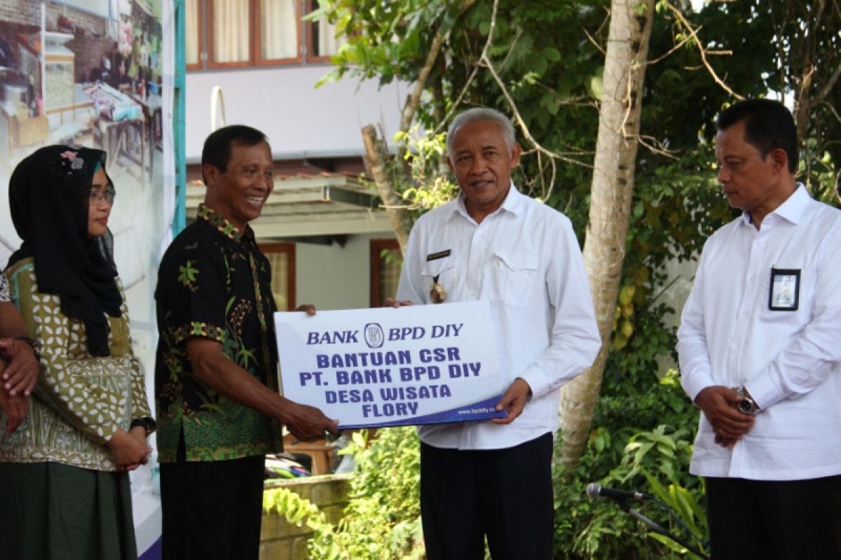 Bank BPD DIY salurkan CSR kepada Kampung Flory