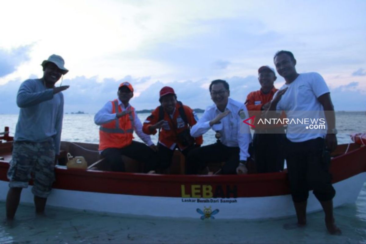 Pemkab Belitung operasikan kapal pengangkut sampah laut
