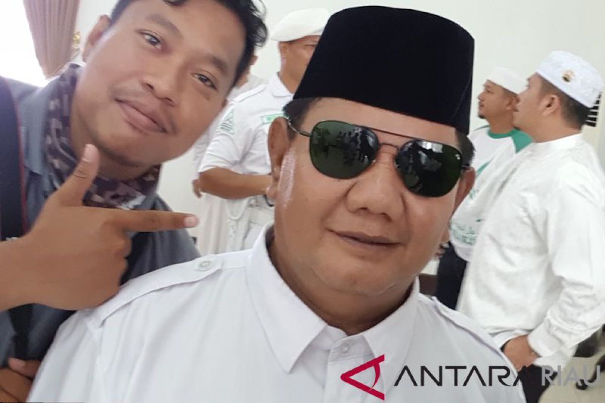 Ada Prabowo KW di Pekanbaru, bikin heboh warga