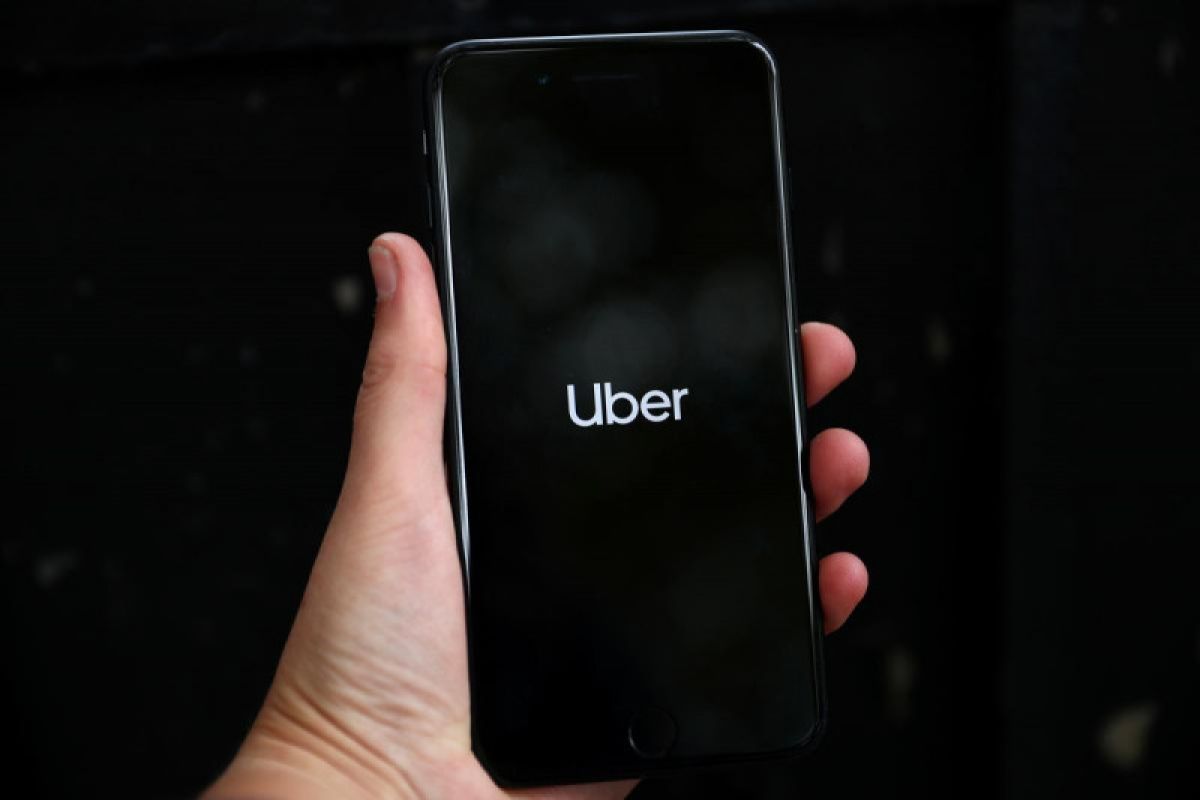 Uber tambah barisan penjamin IPO di AS