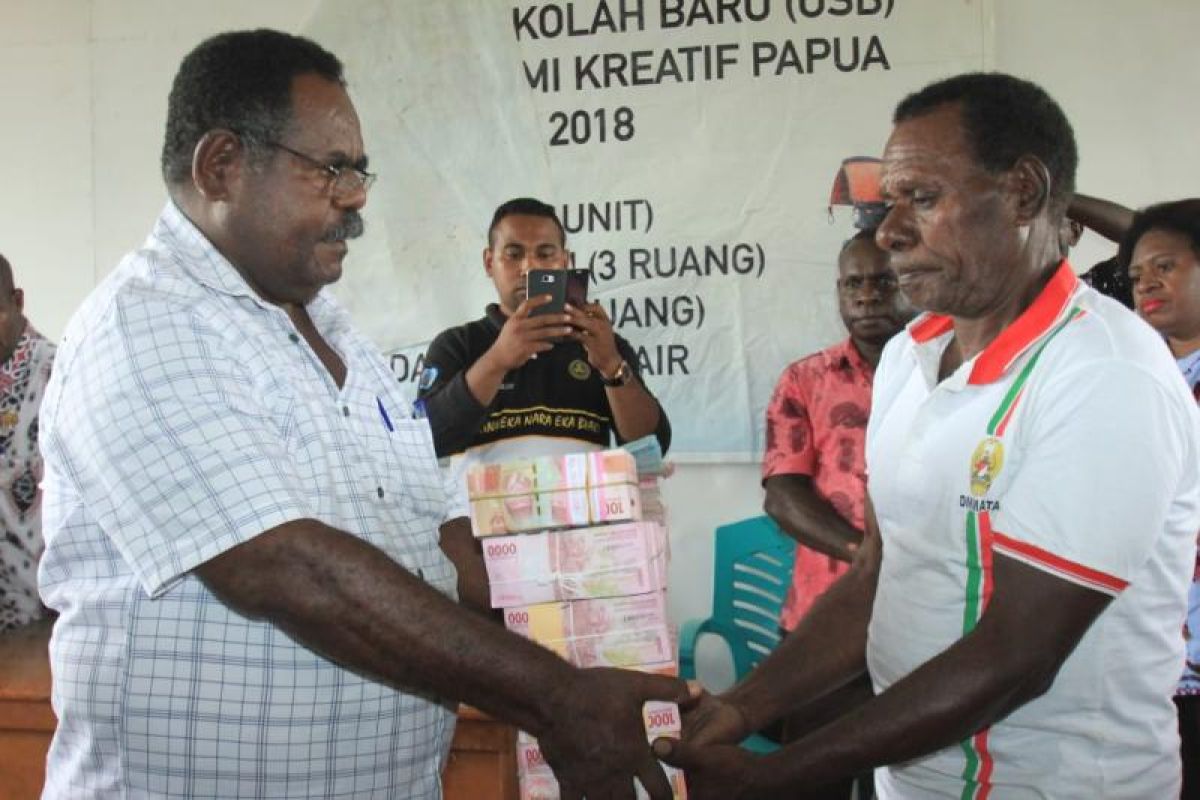 Pemkab Asmat bebaskan tanah ulayat SMK Negeri di Agats