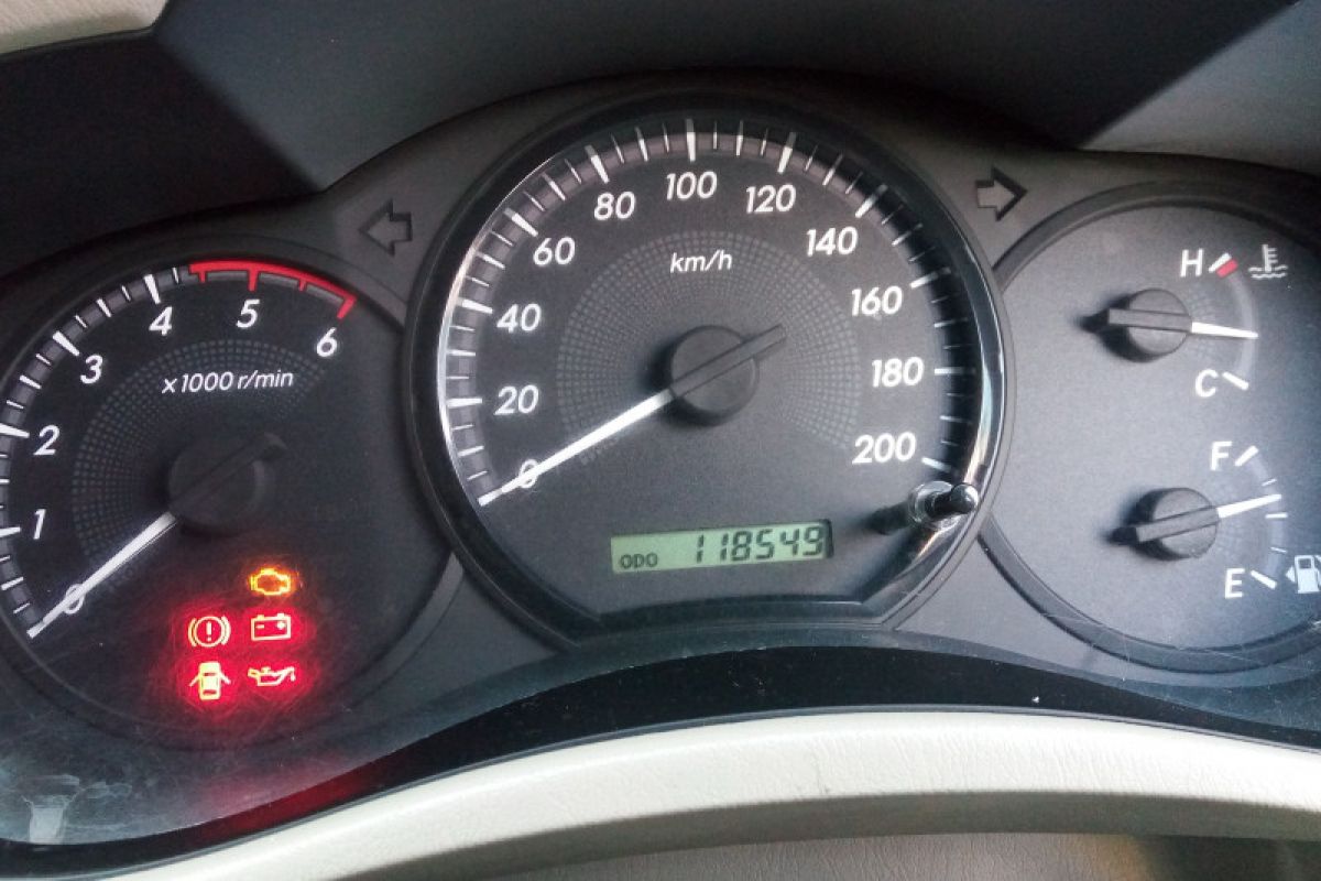 Waspadai rekayasa odometer mobil bekas