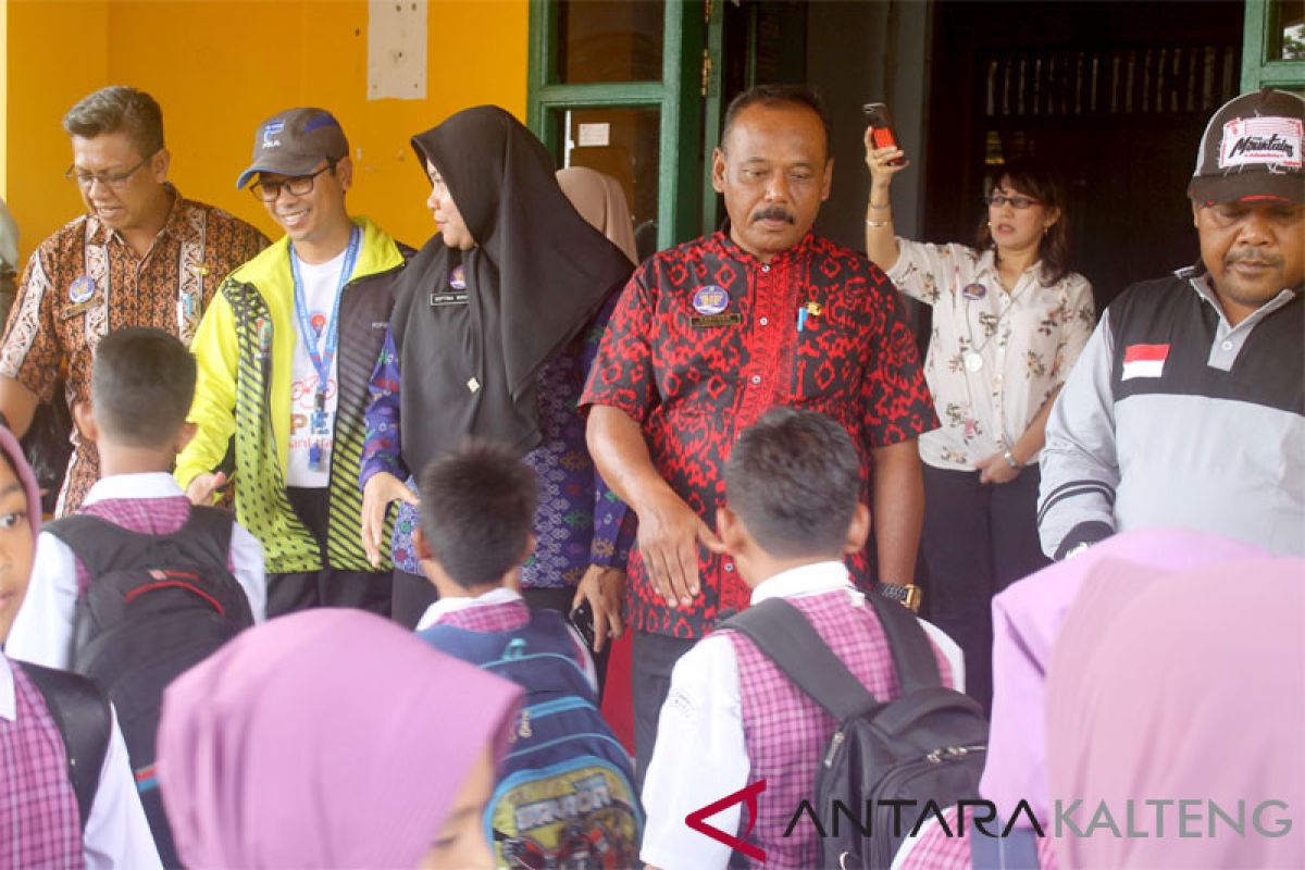 Pentingnya pengetahuan budaya bagi pelajar di Sukamara