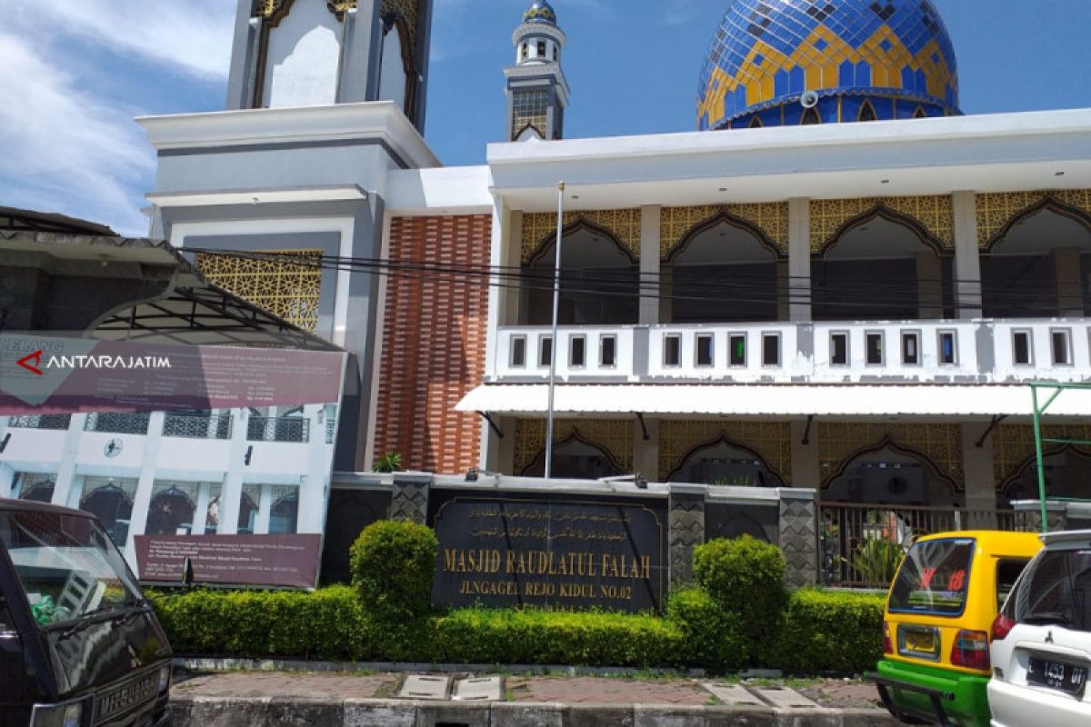 Warga Surabaya sesalkan alih fungsi Masjid Raudlatul Falah jadi lapangan olahraga