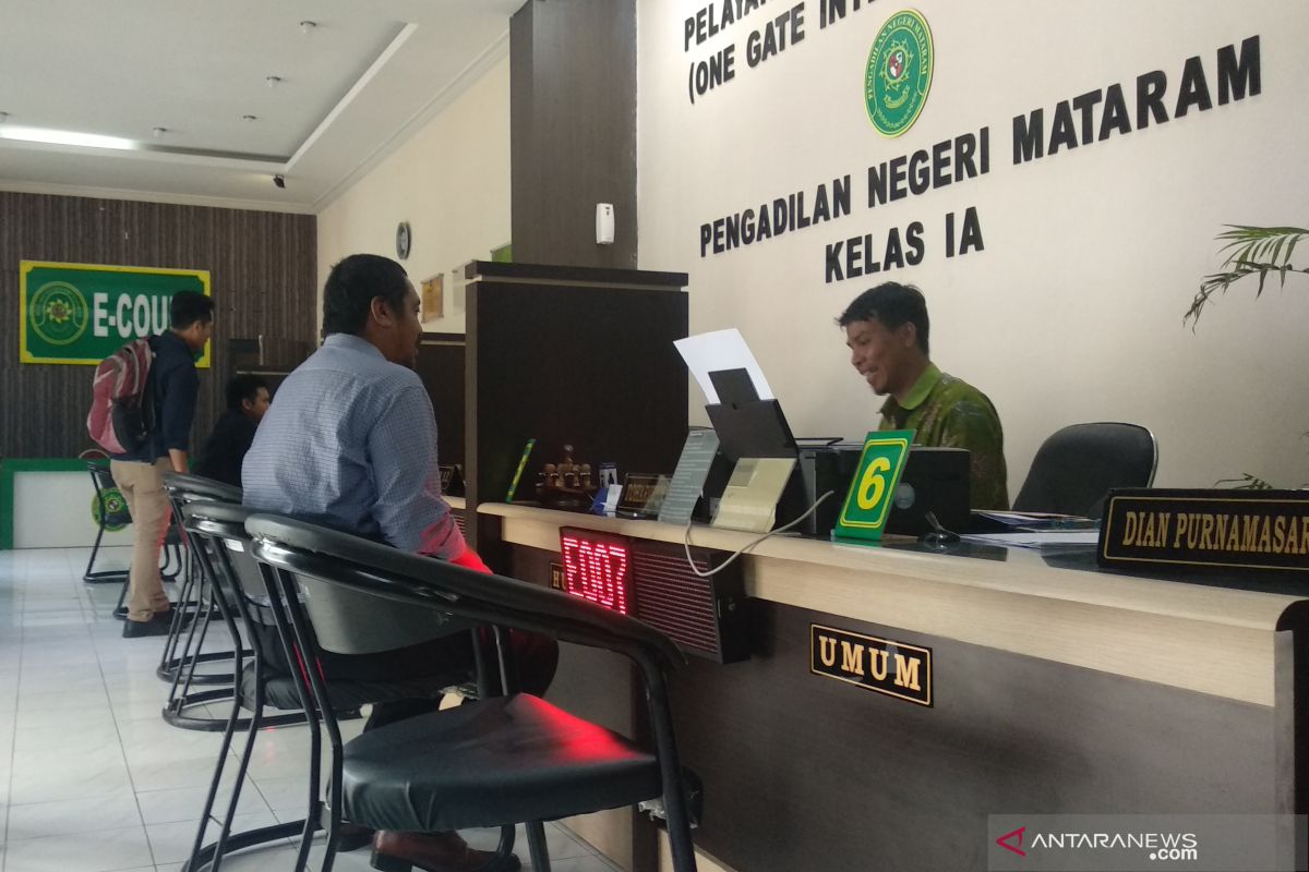 KY soroti pelayanan publik pengadilan