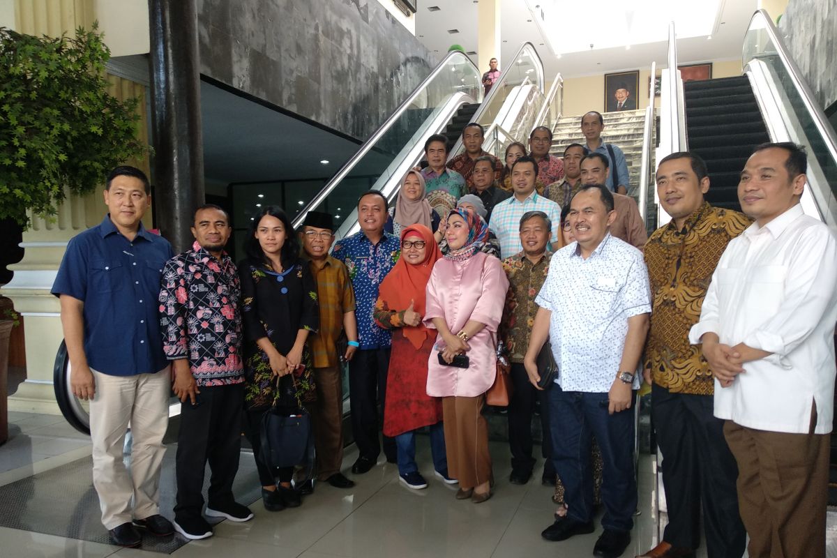 DPRD DKI Jakarta sharing pembentukan Ranperda pendidikan ke DPRD Jambi