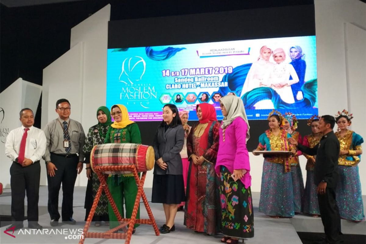 Liestiaty Nurdin Ingatkan Bahaya Kanker pada IMFEX 2019