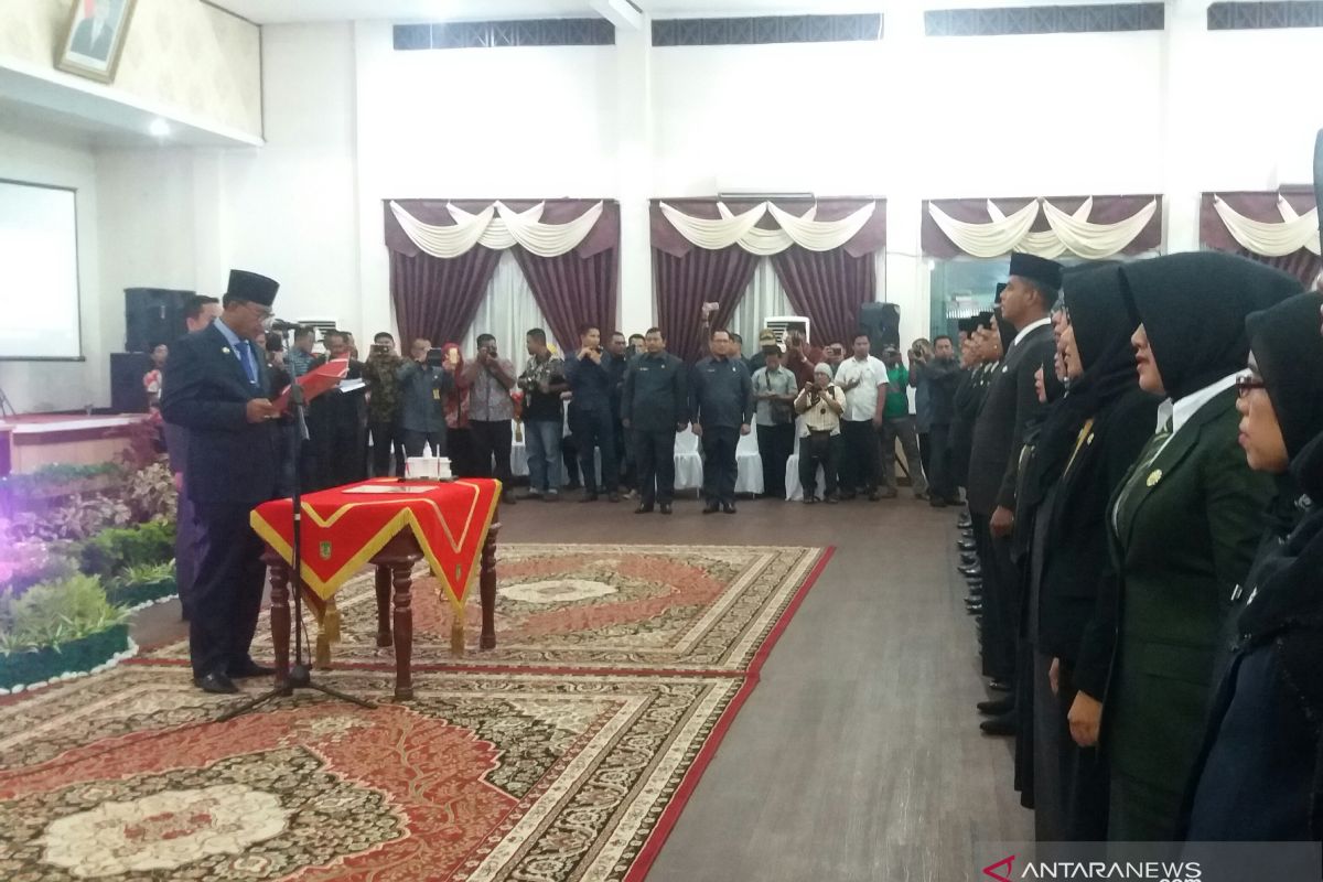 170 Pejabat Administrator dan pengawas Pemkab Rohil dilantik