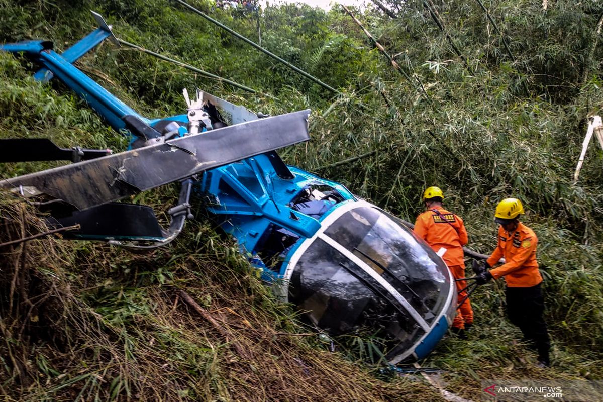 Anggota DPR  selamat dari  kecelakaan helikopter jatuh di Tasikmalaya