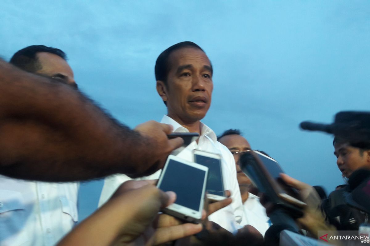 Jokowi minta Ma'ruf Amin tenang jalani debat cawapres