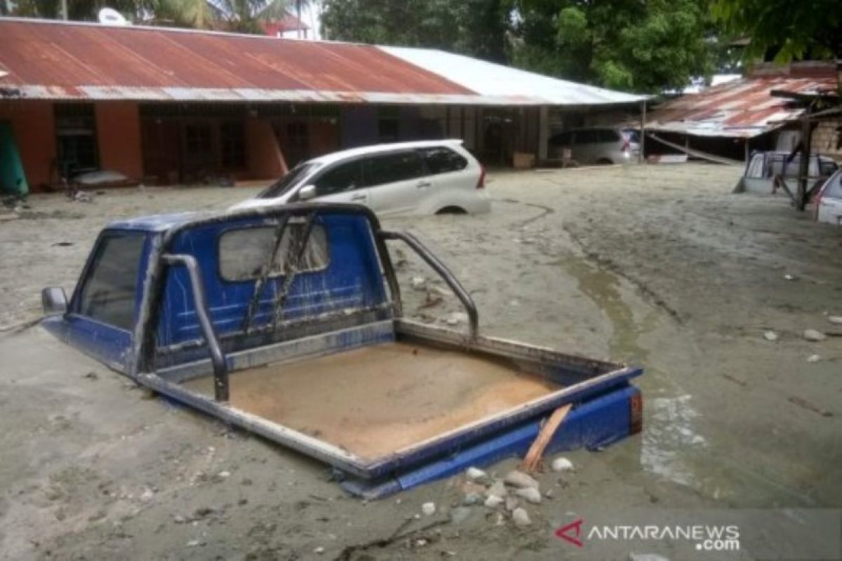 Korban tewas banjir bandang Sentani 77 orang