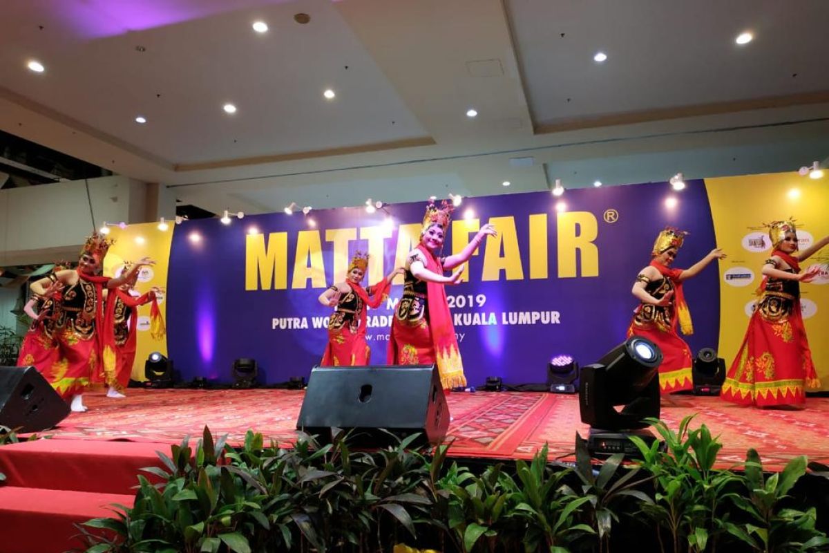 Tari Gandrung Banyuwangi pukau pengunjung pameran Matta Fair di Malaysia