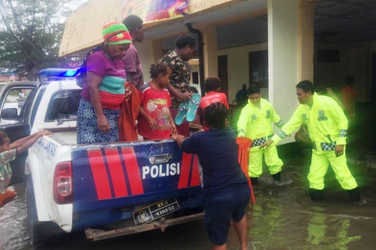 515 warga Merauke korban banjir dievakuasi