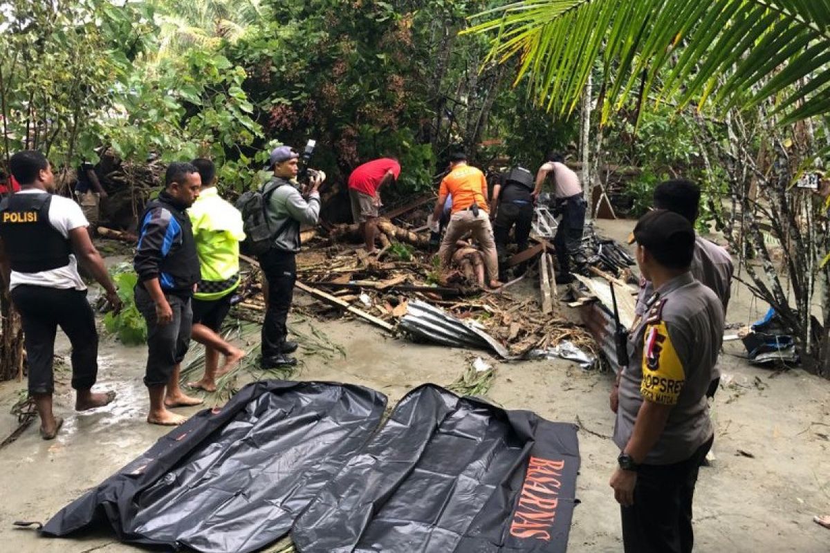 RS Bhayangkara terima 38 kantong jenazah korban banjir Sentani