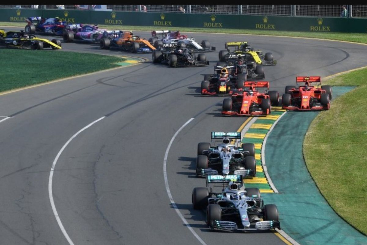 Valtteri Bottas juarai seri pembuka F1 di Sirkuit Melbourne Australia