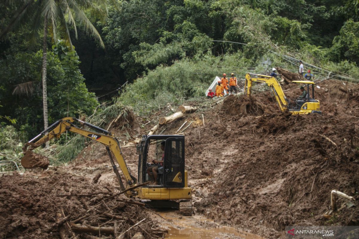 Tanah longsor di Kolombia belasan korban tewas