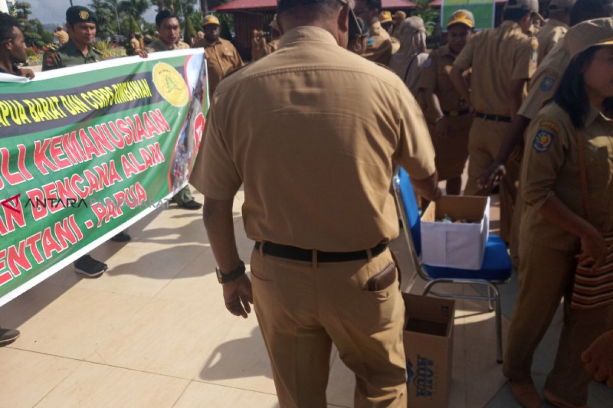 Tunggakan gaji guru honorer SMA-SMK Papua Barat sudah dibayar tuntas