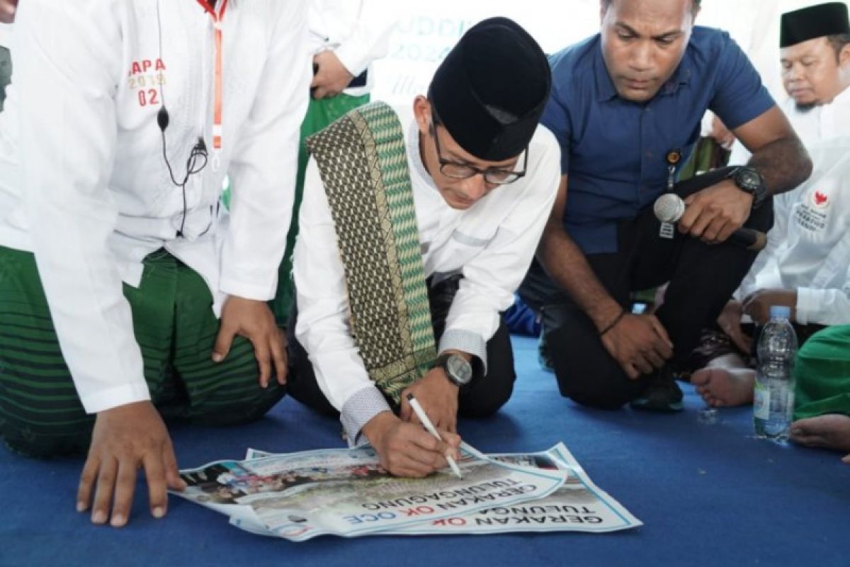 Sandiaga Uno janji serahkan gajinya untuk fakir miskin