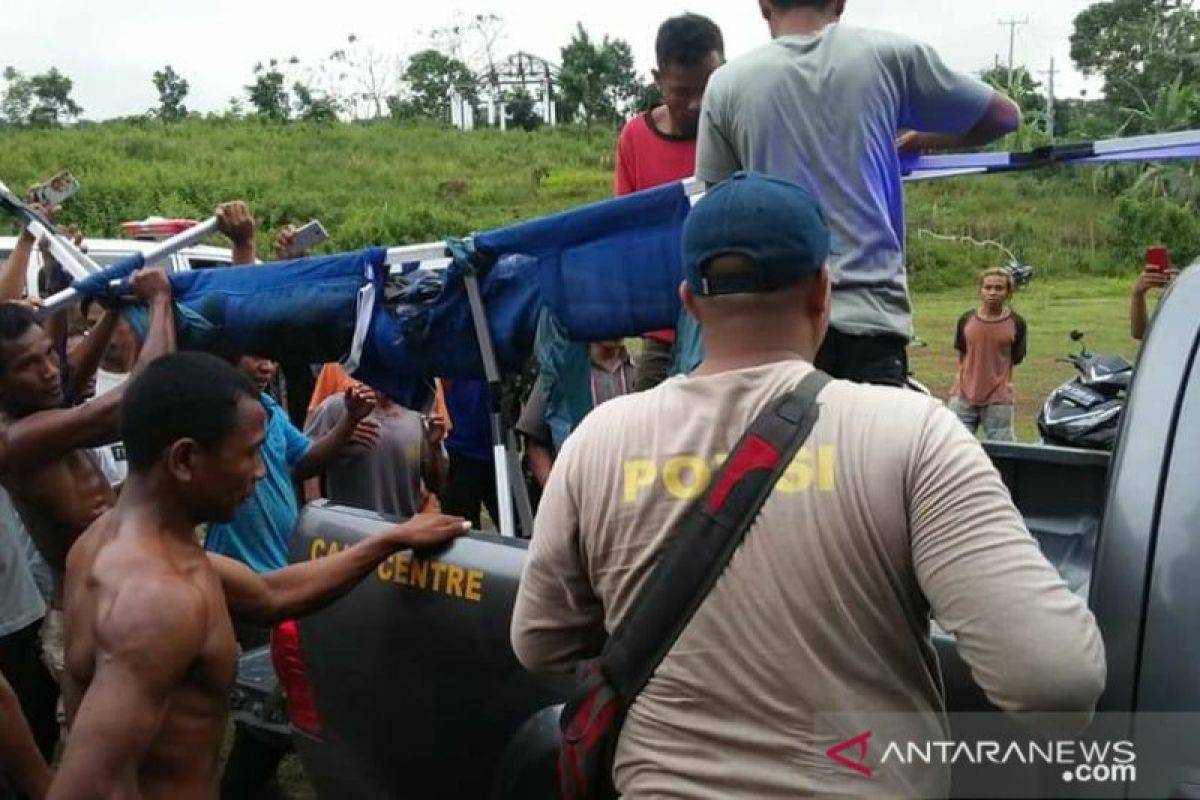 Jenazah WNA Malaysia terjepit bebatuan dievakuasi