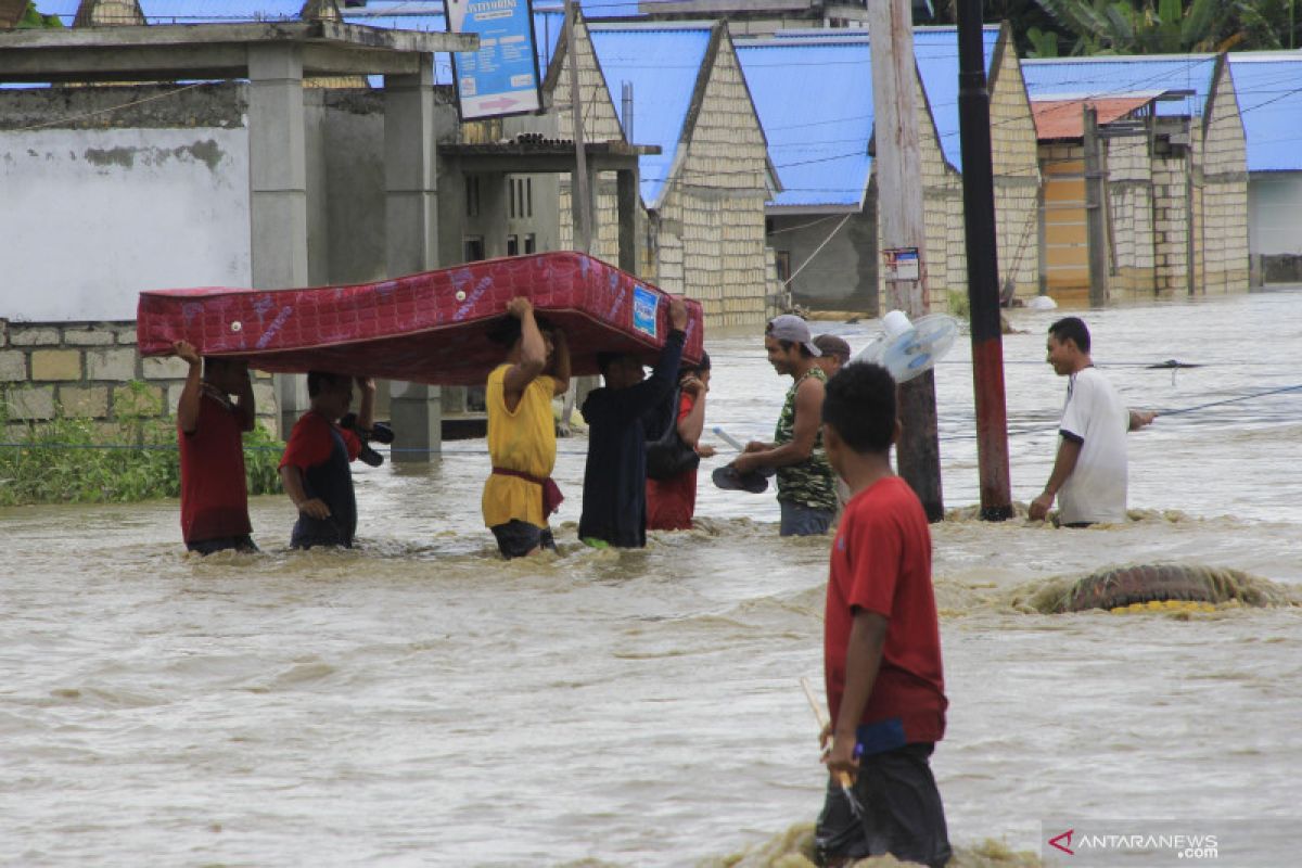 206 orang hilang dalam banjir bandang Jayapura