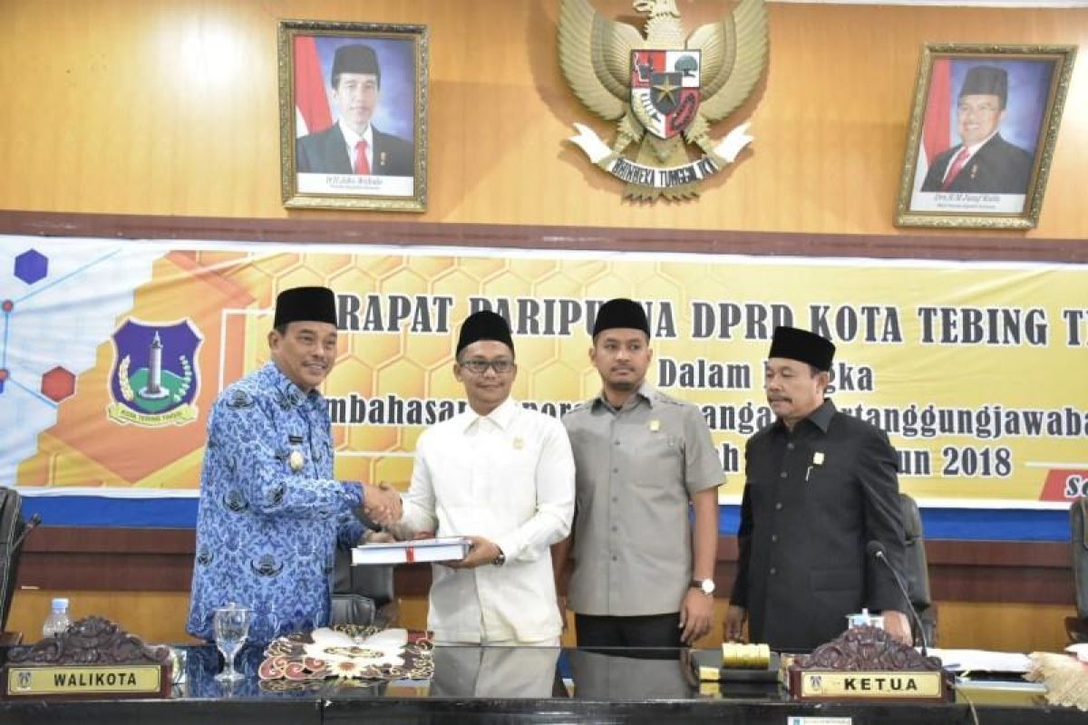 Wali Kota Tebing Tinggi sampaikan LKPJ anggaran tahun 2018