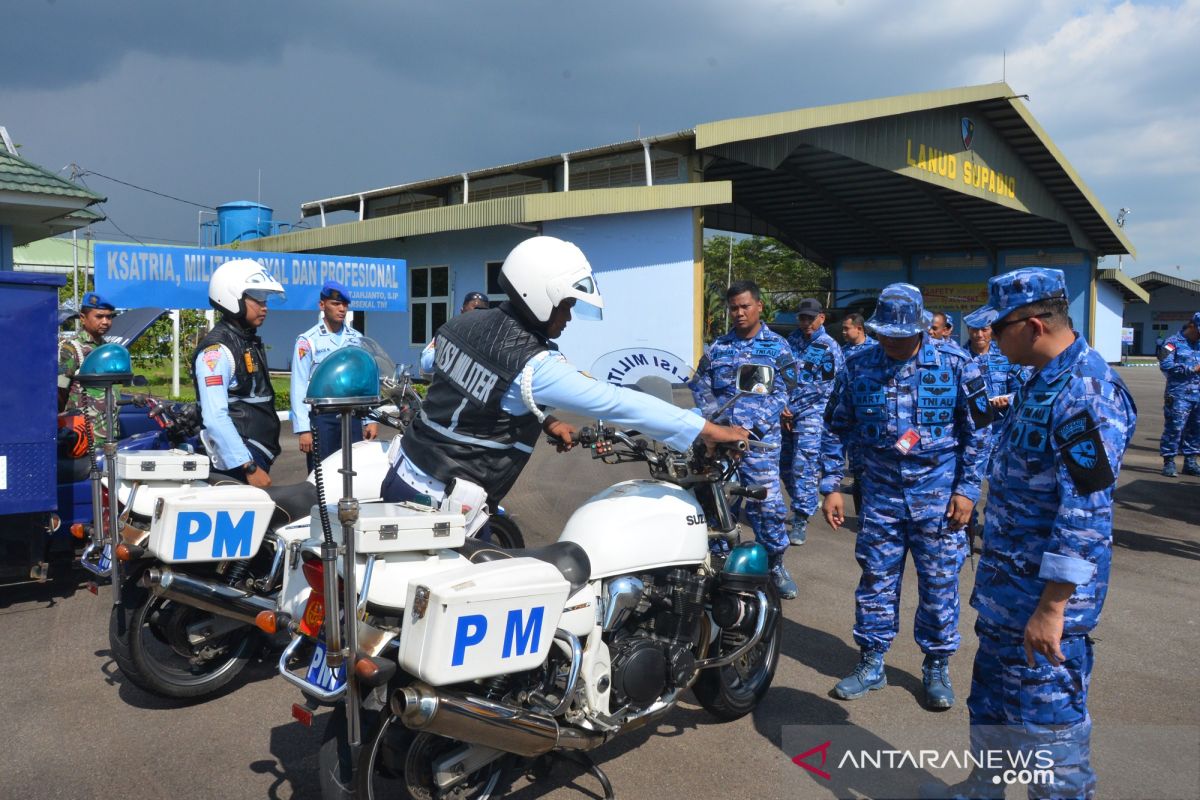 Danlanud Supadio periksa kendaraan dinas