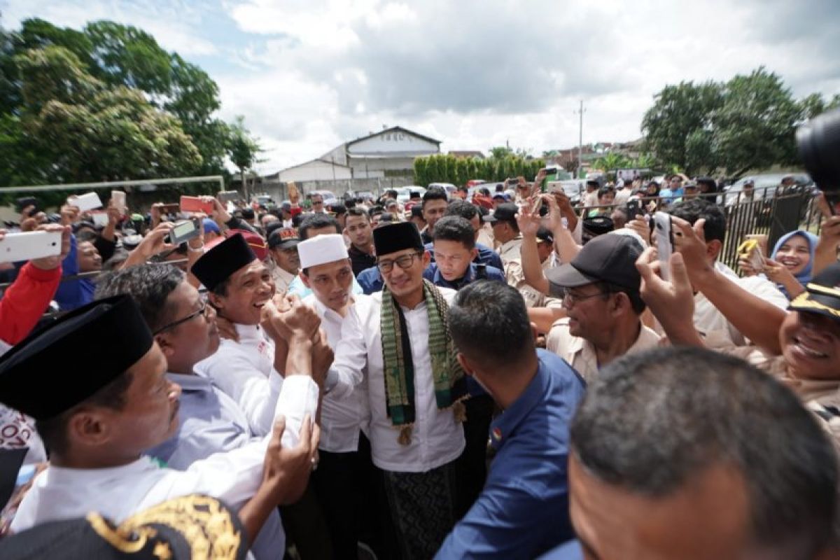 Sandiaga tetap optimistis meski kalah di sejumlah survei