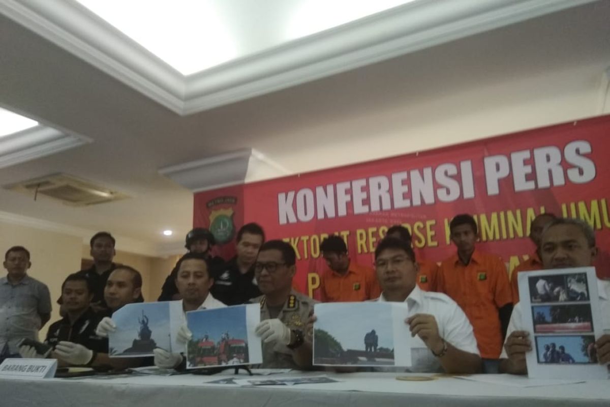 LBH Jakarta anggap janggal penangkapan buruh AMT