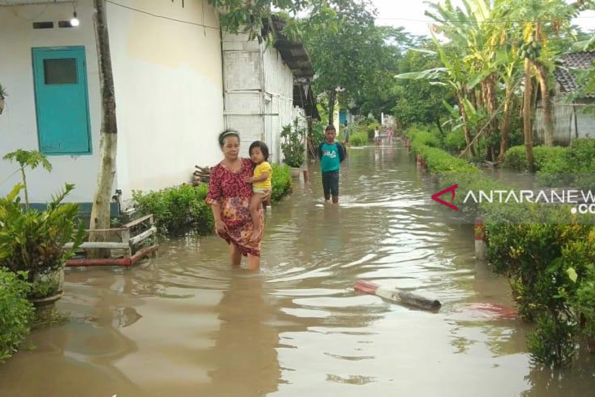 Dua desa di Kecamatan Tempurejo Jember diterjang banjir