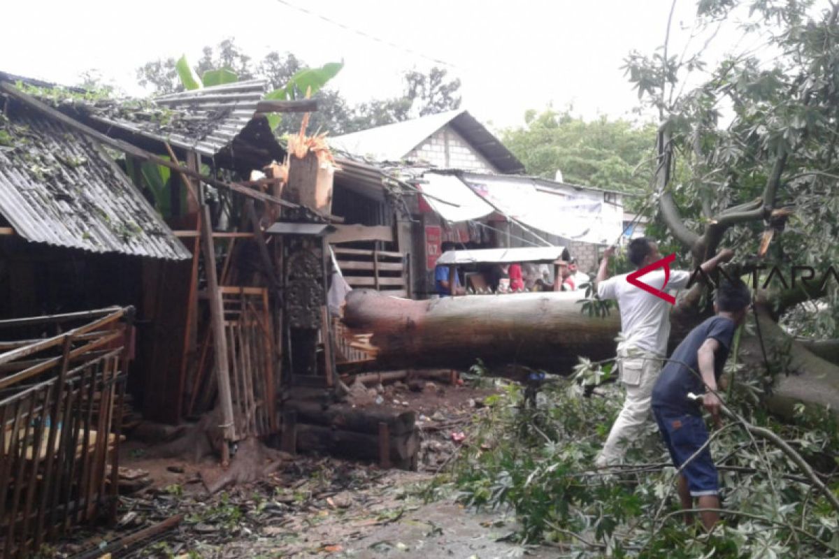 Warga jadi relawan di kelurahan siaga bencana