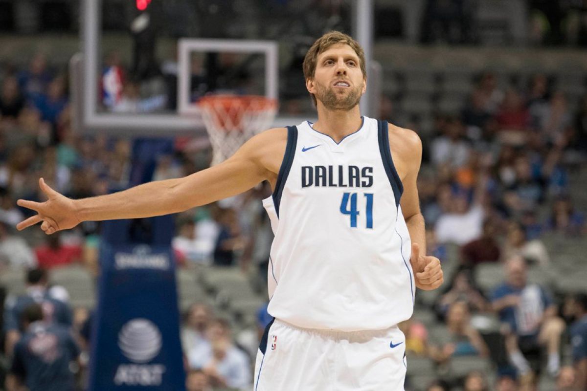 Nowitzki jadi pencetak skor terbanyak keenam di NBA