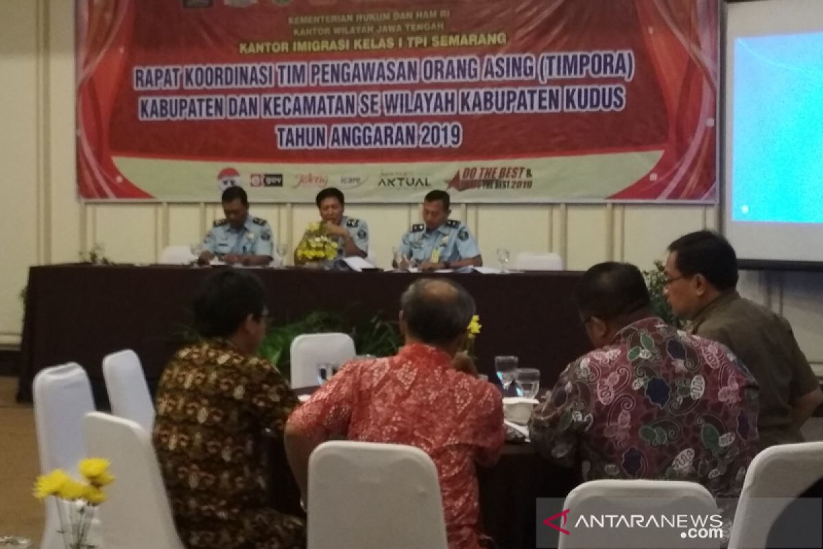 Pantau orang asing, Imigrasi Semarang optimalkan Tim Pora Kudus (VIDEO)