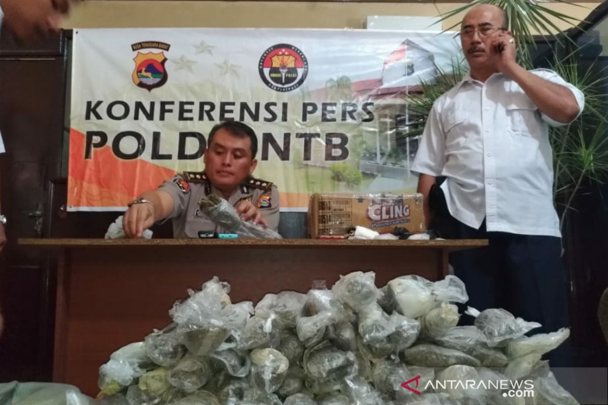 Polisi NTB amankan 5,04 kilogram ganja dalam jeriken