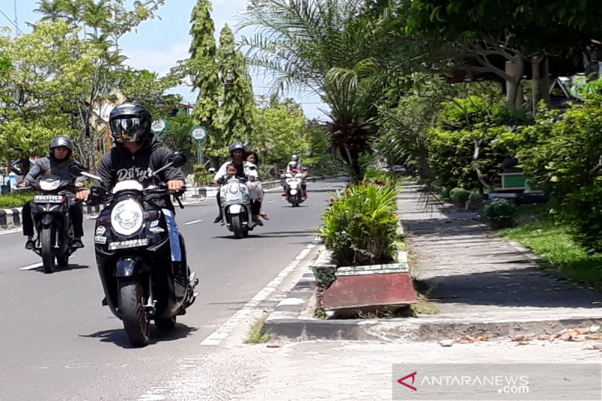 Alih fungsi trotoar di Sampit ambil hak pejalan kaki