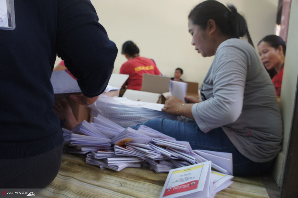 Kertas suara Pemilu 2019 tiba di Maluku Utara