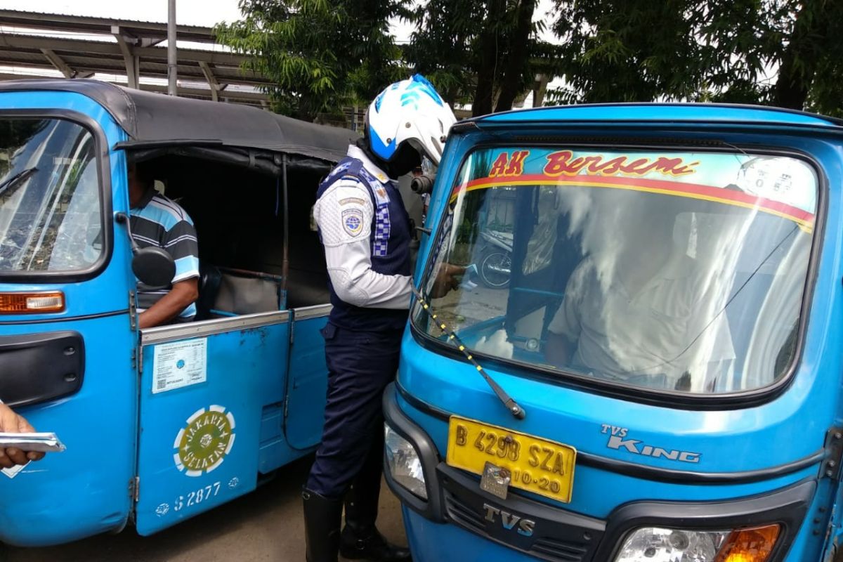 Pengelolaan parkir tiga objek wisata belum maksimal