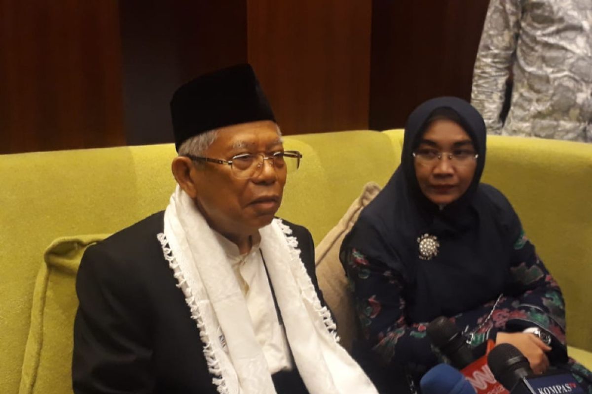 Tanggapi Survei Kompas, Kiai Ma'ruf: Ambil Tengah Aja