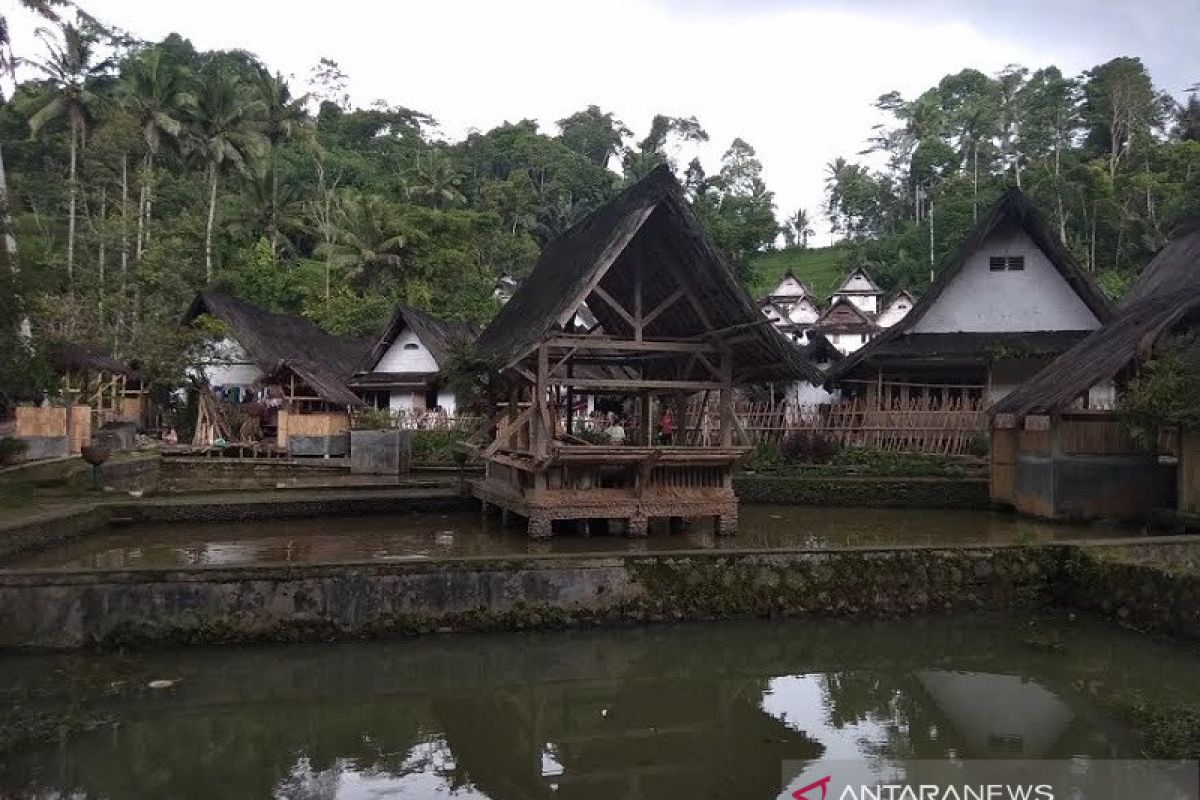 Suara dari Kampung Naga