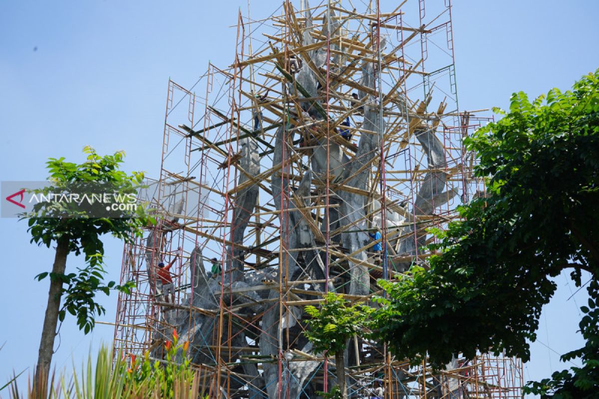Patung raksasa "Suro" dan "Boyo" jadi ikon Surabaya