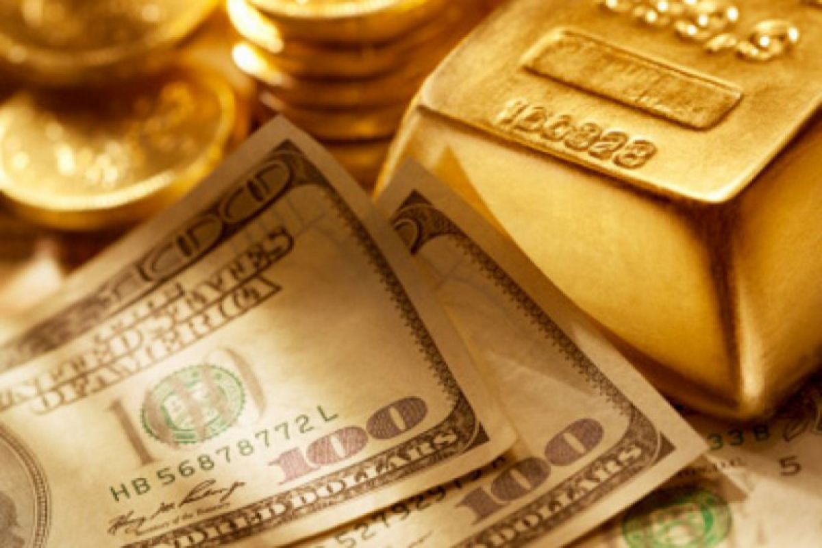 Harga emas kembali turun seiring penguatan dolar