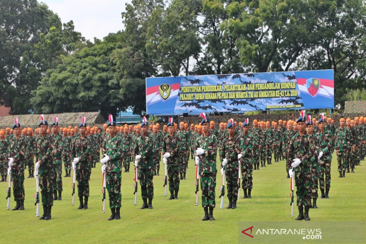 Dankodiklatau lantik 469 prajurit Bintara TNI-AU