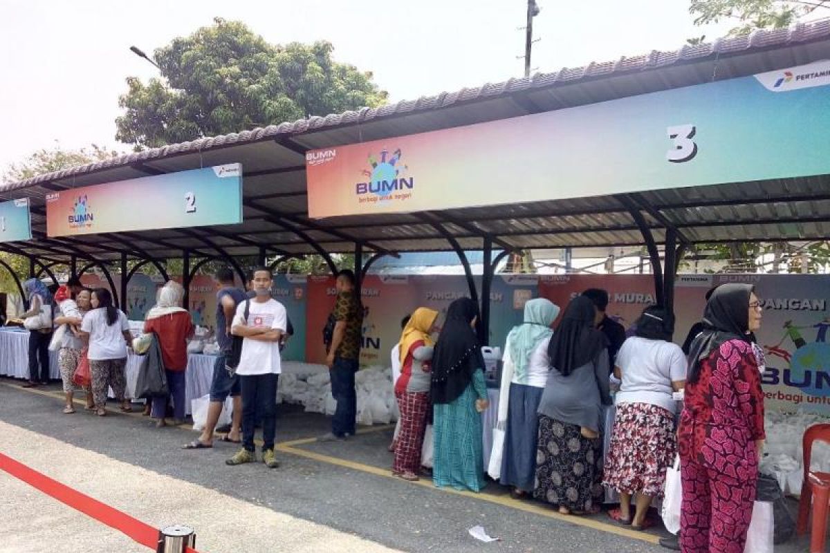 Pertamina gelar pasar pangan dan solar murah di Pekanbaru