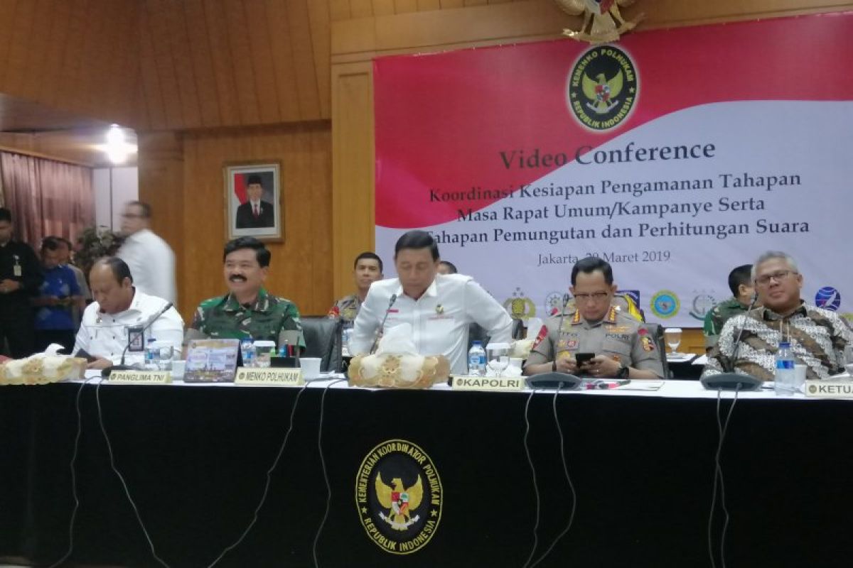 Wiranto meminta aparat menindak tegas pelaku yang mengganggu jalannya pemilu