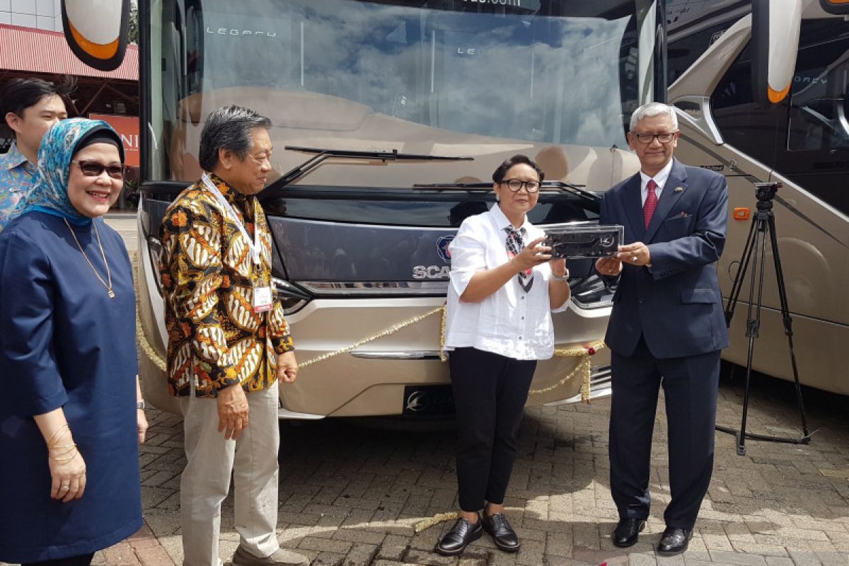 Indonesia pertama kalinya ekspor bus ke Bangladesh