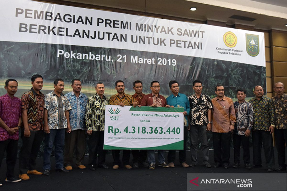 Petani Riau-Jambi terima Rp4,3 miliar premi minyak sawit berkelanjutan