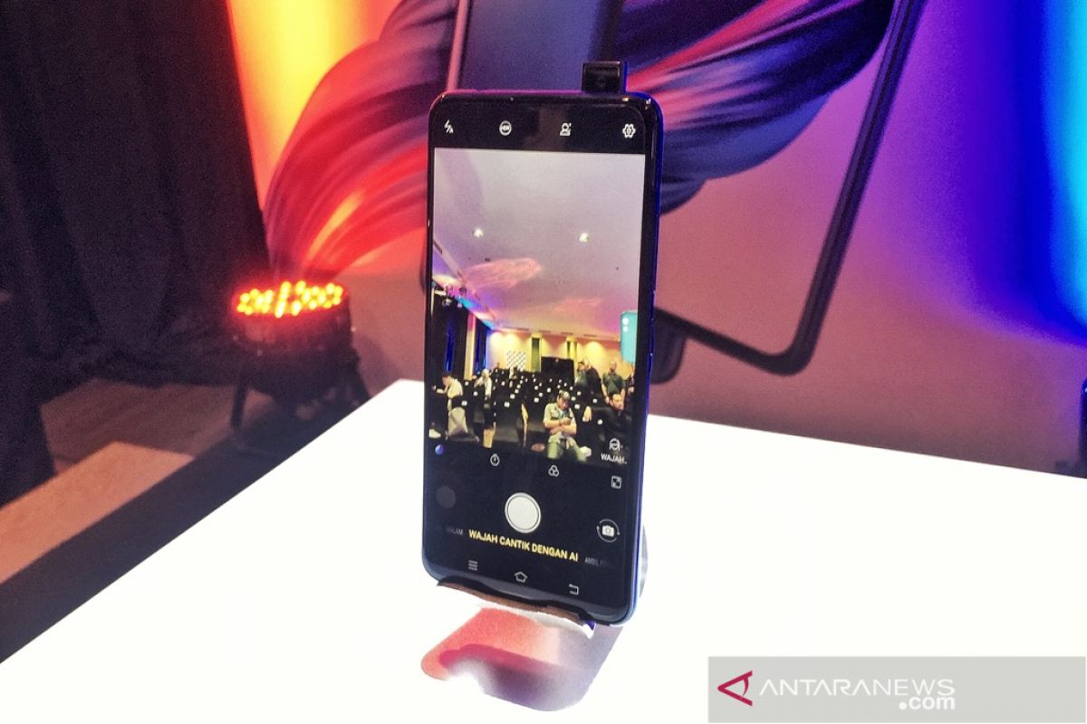 V15 Pro, ponsel premium pertama dari Vivo seharga Rp5,6 juta
