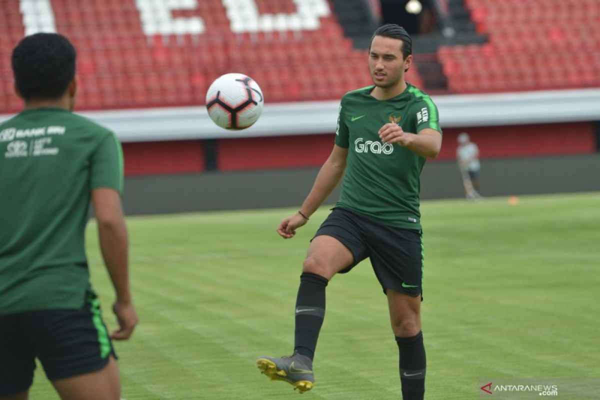 Penyerang U-23 Ezra Walian Belum Bisa Didaftarkan Kualifikasi Piala Asia